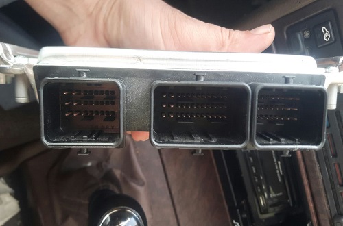 کانکتور ECU بوش M744